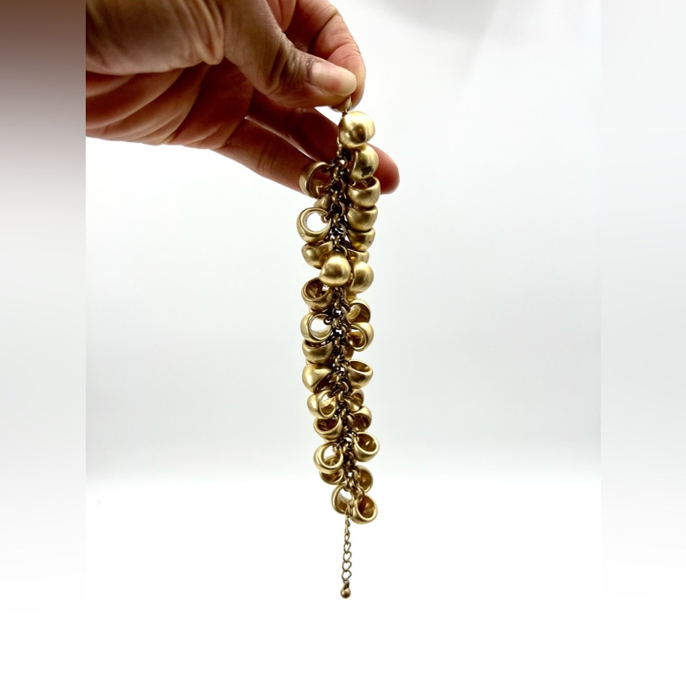 Lia Sophia Cha Cha Cha Gold Tone Chuncky Charm Bracelet - Picture 6 of 8